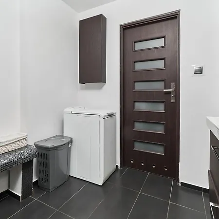 Ruska By Renters *