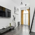 Ruska By Renters